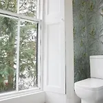 Latimer House 4*