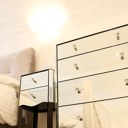 Latimer House 4* באונס-און-ווינדרמיר