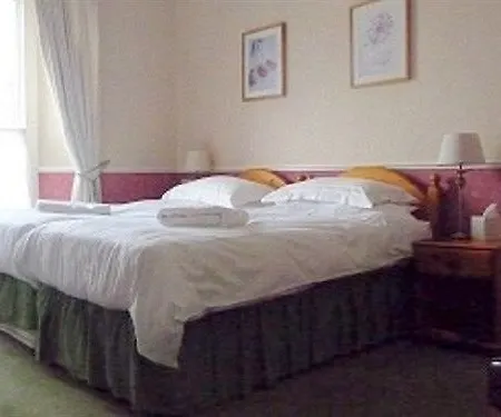 Latimer House 4*