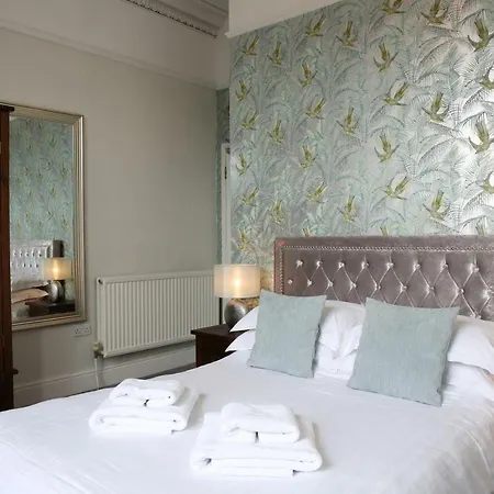 Latimer House 4*