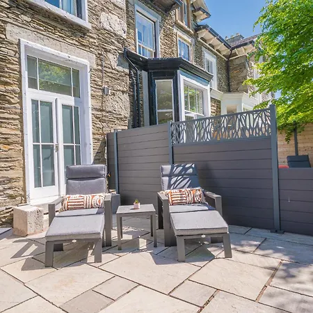 ラタイマー ハウス ゲストハウス